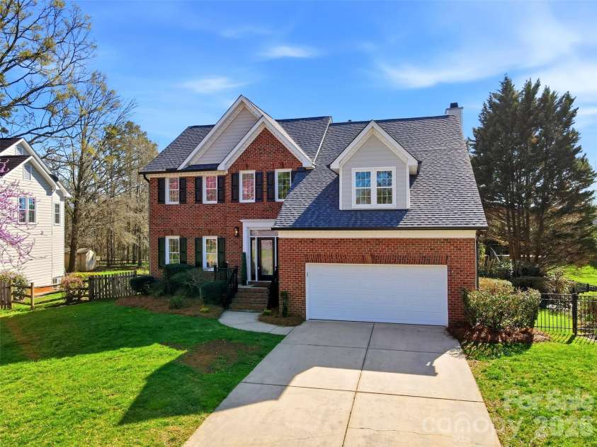 1108 Foxfield Road, Waxhaw, NC 28173.  MLS# CAR4356346, YatesRealty ID 7728. 