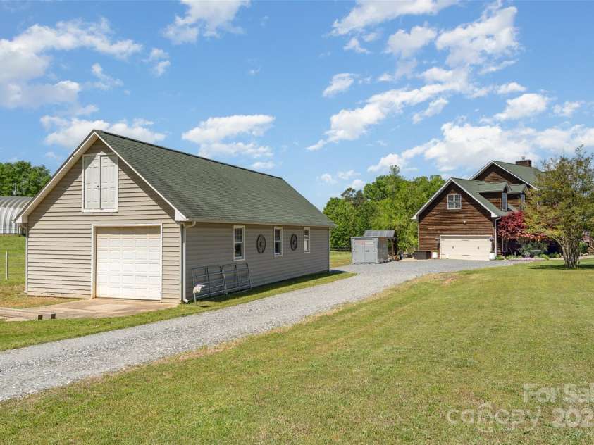 5047 Victory Trail, Gastonia, NC 28056.  MLS# CAR4248790, YatesRealty ID 7728. Barn/recreational building