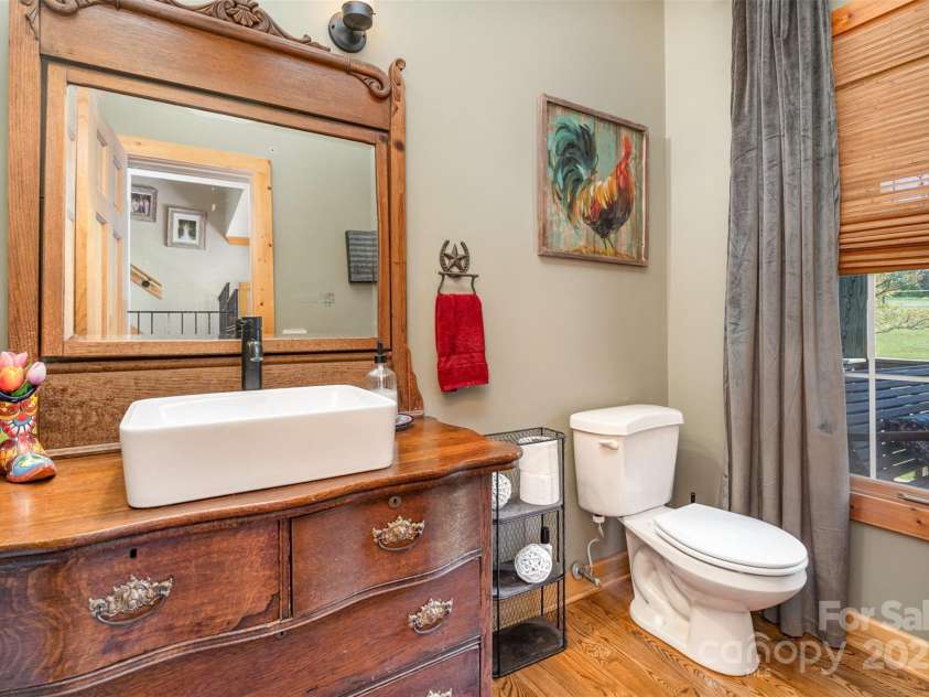 5047 Victory Trail, Gastonia, NC 28056.  MLS# CAR4248790, YatesRealty ID 7728. Half bath