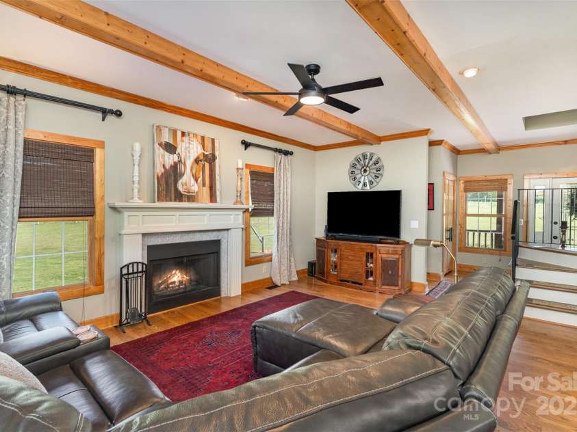 5047 Victory Trail, Gastonia, NC 28056.  MLS# CAR4248790, YatesRealty ID 7728. Living room