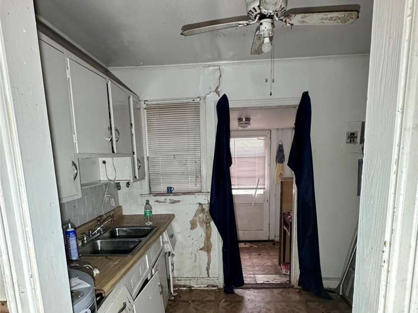 1060 McDow Drive, Rock Hill, SC 29732.  MLS# CAR4197840, YatesRealty ID 7731. 