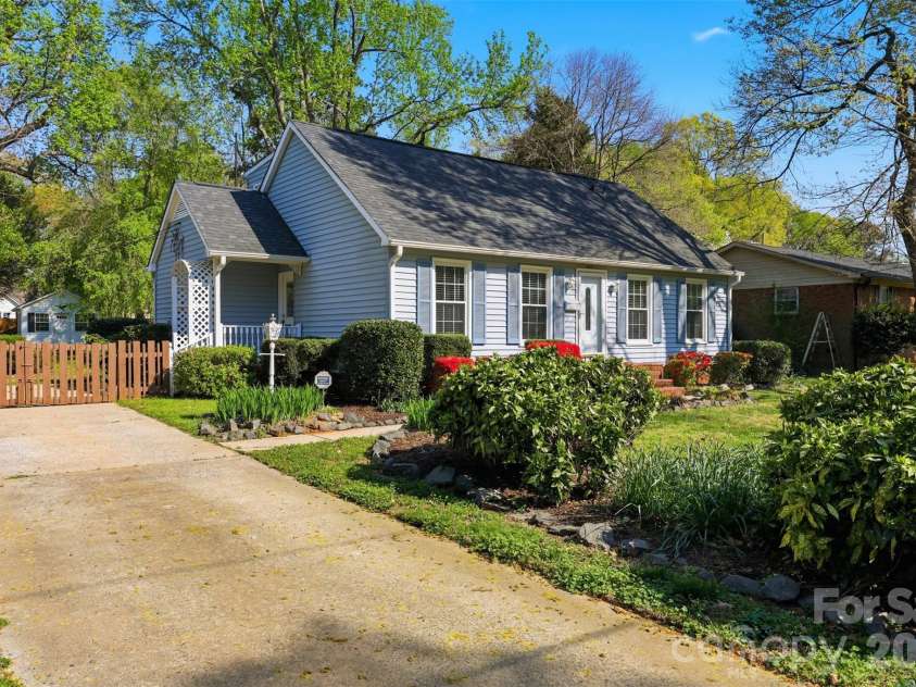 403 Brookgreen Drive, Monroe, NC 28112.  MLS# CAR4363256, YatesRealty ID 7731. 