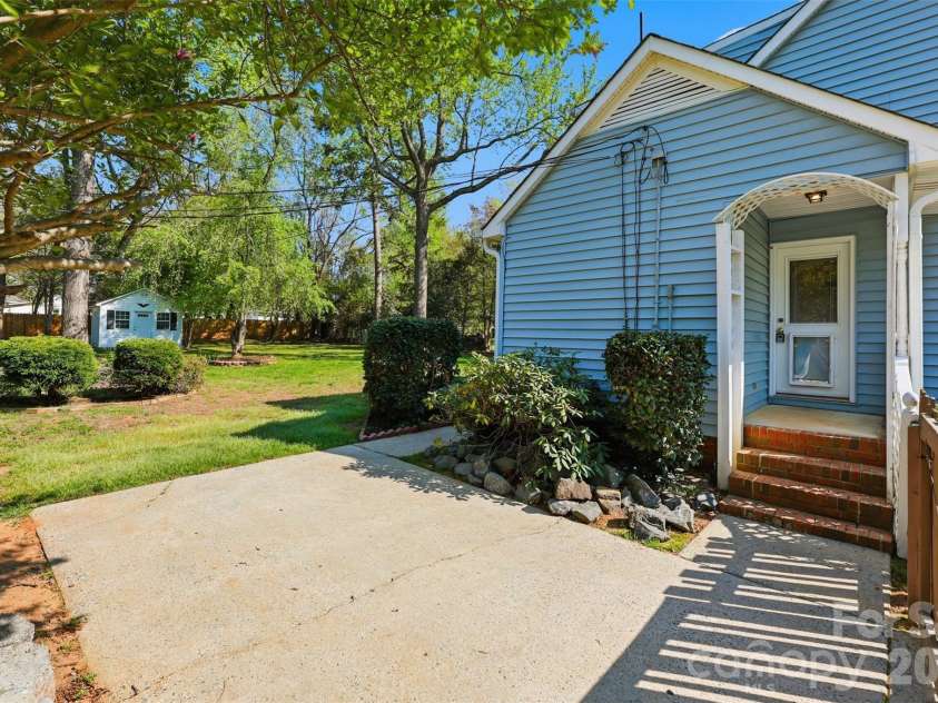 403 Brookgreen Drive, Monroe, NC 28112.  MLS# CAR4363256, YatesRealty ID 7731. 