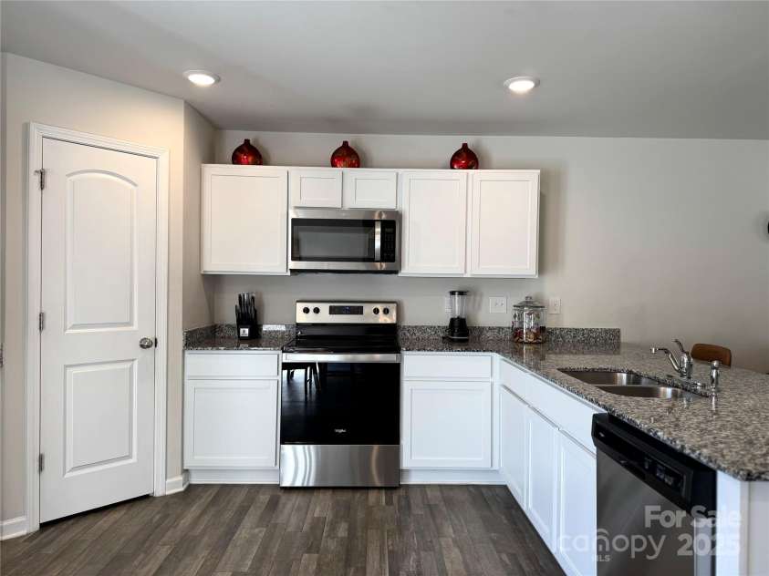 327 Dellinger Road, Cherryville, NC 28021.  MLS# CAR4314907, YatesRealty ID 7733. 