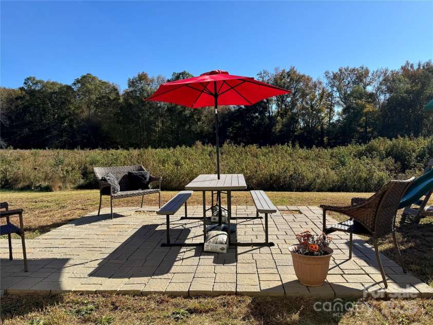 327 Dellinger Road, Cherryville, NC 28021.  MLS# CAR4314907, YatesRealty ID 7733. 