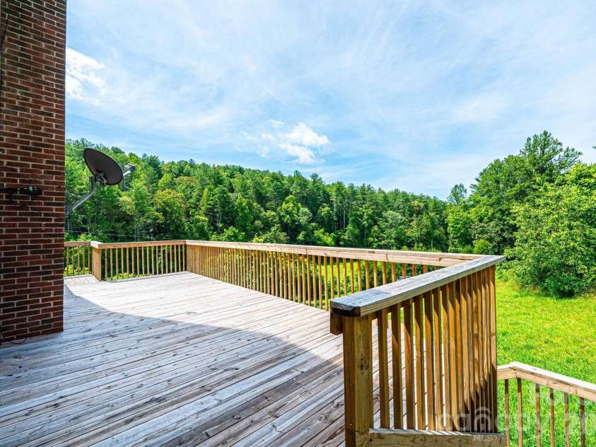5595 Cloverfield Place, Boomer, NC 28606.  MLS# CAR4265355, YatesRealty ID 7734. 
