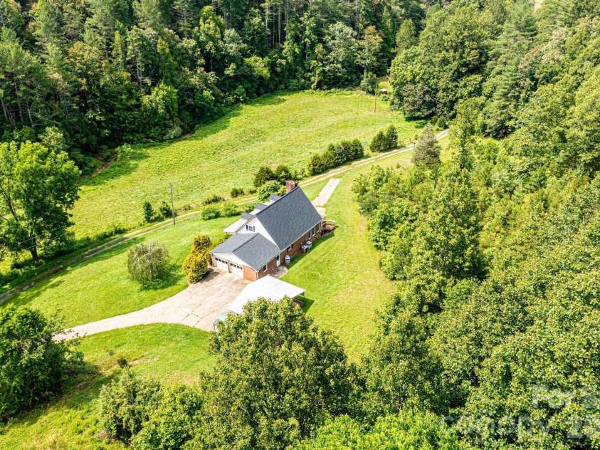 5595 Cloverfield Place, Boomer, NC 28606.  MLS# CAR4265355, YatesRealty ID 7734. 