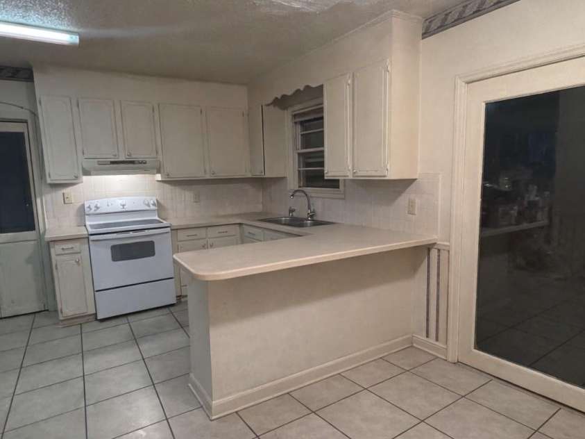 735 Sumter Street, Shelby, NC 28150.  MLS# CAR4333888, YatesRealty ID 7735. 