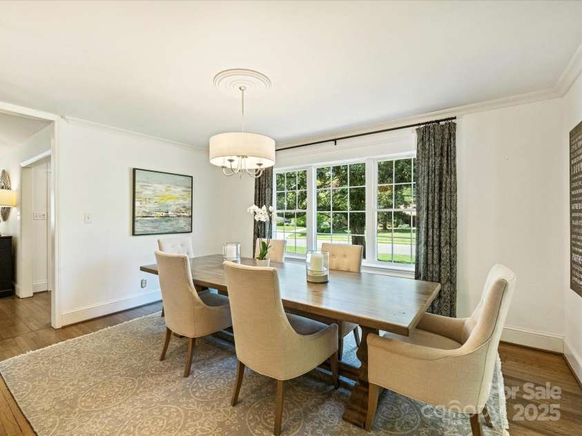 517 Wingrave Drive, Charlotte, NC 28270.  MLS# CAR4246613, YatesRealty ID 7736. Dining