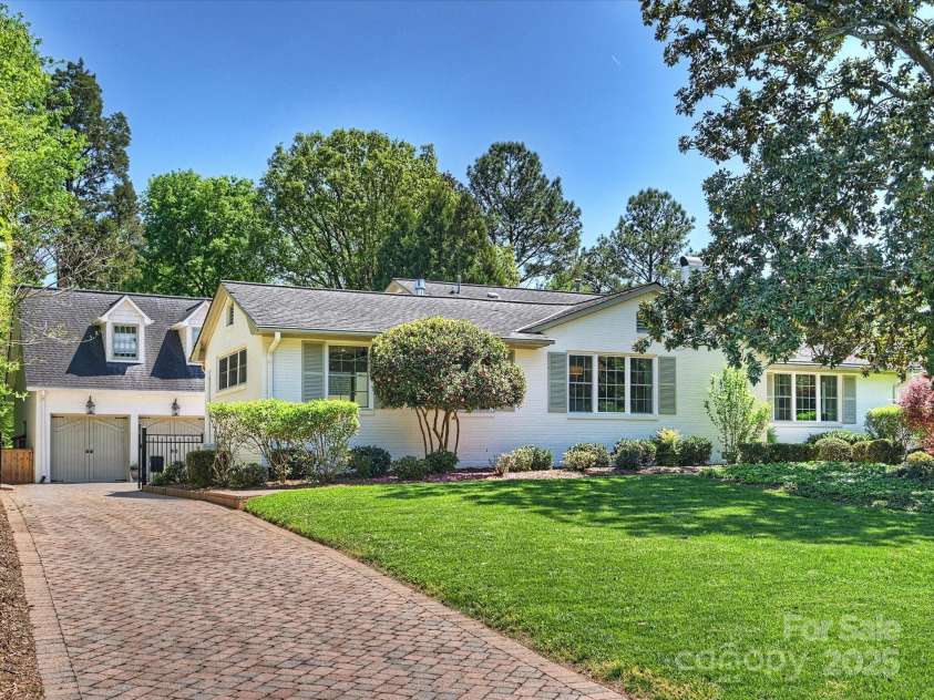 517 Wingrave Drive, Charlotte, NC 28270.  MLS# CAR4246613, YatesRealty ID 7736. Front Exterior