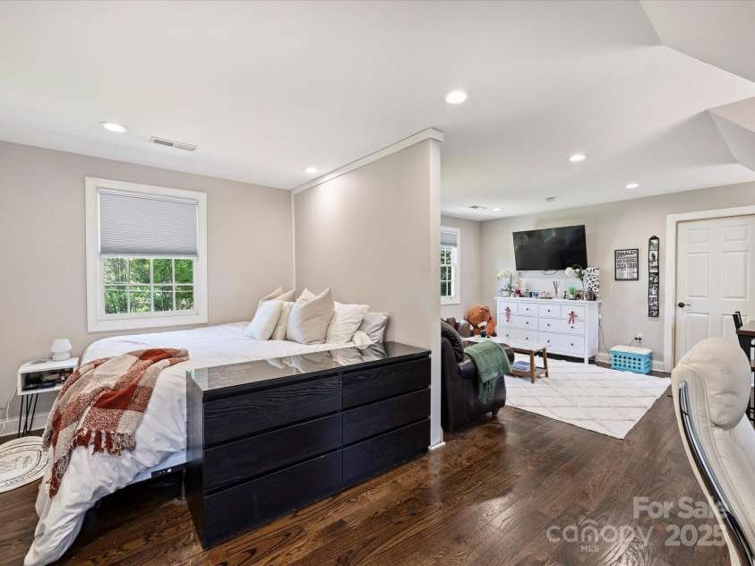 517 Wingrave Drive, Charlotte, NC 28270.  MLS# CAR4246613, YatesRealty ID 7736. Guest Suite