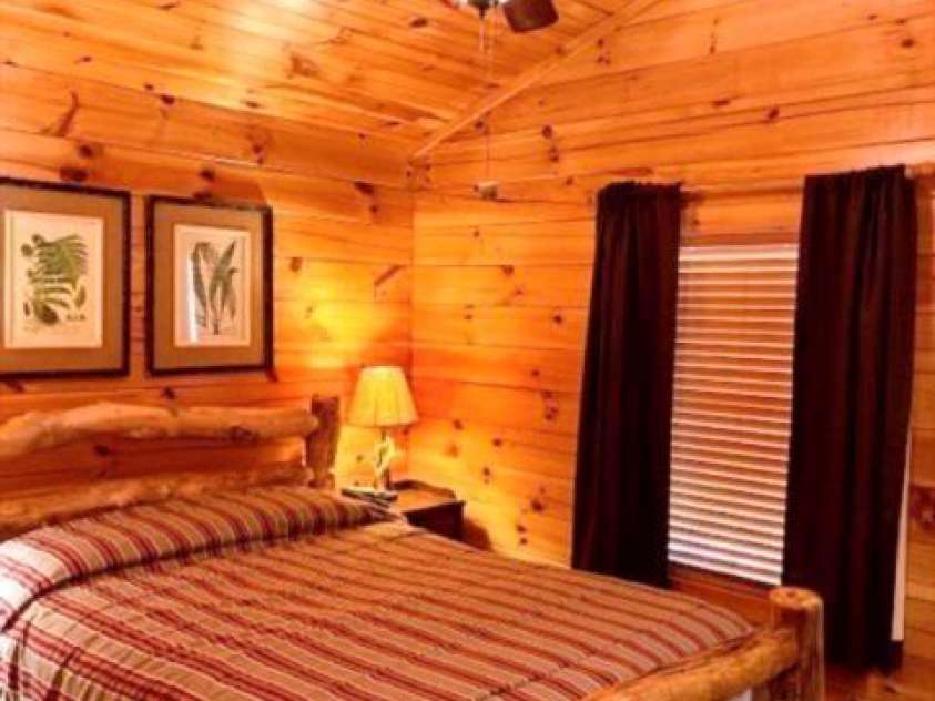 399 Bent Tree Road, Maggie Valley, NC 28751.  MLS# CAR4359236, YatesRealty ID 7738. Bedroom; on main floor