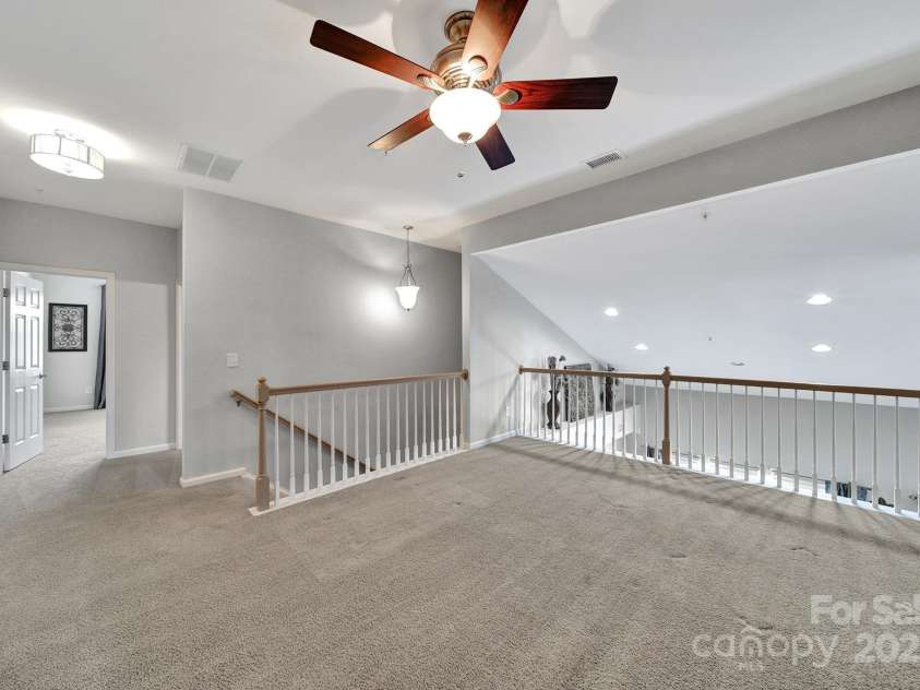314 Wave Crest Drive, Tega Cay, SC 29708.  MLS# CAR4245002, YatesRealty ID 7739. Loft over Great Room
