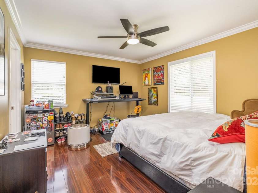 6200 Old Providence Road, Charlotte, NC 28226.  MLS# CAR4136069, YatesRealty ID 774. 