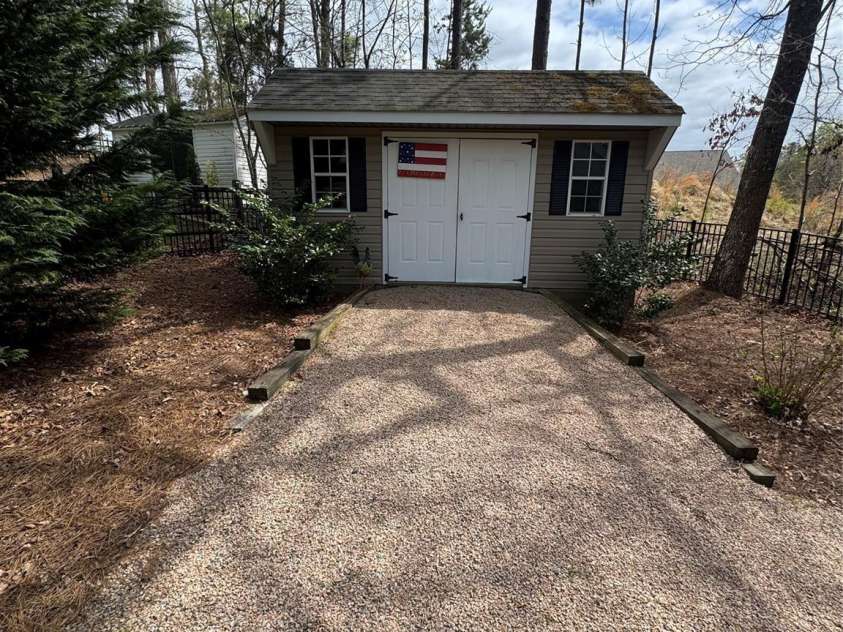 110 Burtons Barn Road, Mooresville, NC 28115.  MLS# CAR4363551, YatesRealty ID 7741. 