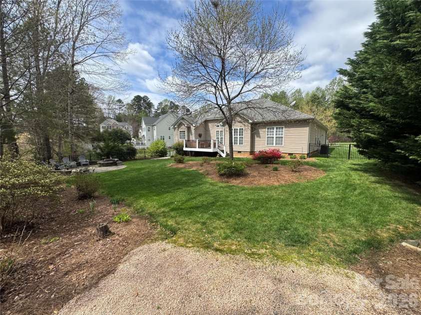 110 Burtons Barn Road, Mooresville, NC 28115.  MLS# CAR4363551, YatesRealty ID 7741. 