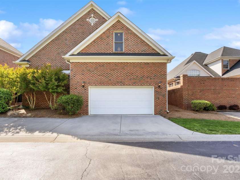 962 Blakeley Walk, Rock Hill, SC 29732.  MLS# CAR4247481, YatesRealty ID 7741. 