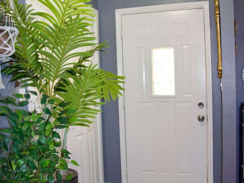 920 Squirrel Hill Road, Charlotte, NC 28213.  MLS# CAR4247452, YatesRealty ID 7742. 