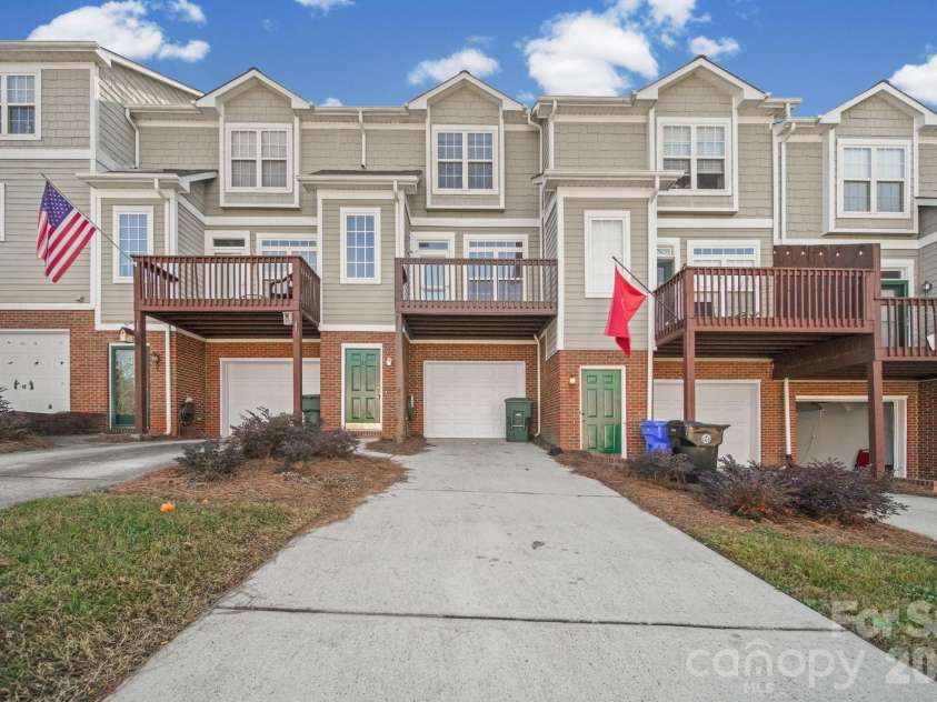 115 Sunridge Drive, Mooresville, NC 28117.  MLS# CAR4314628, YatesRealty ID 7744. 