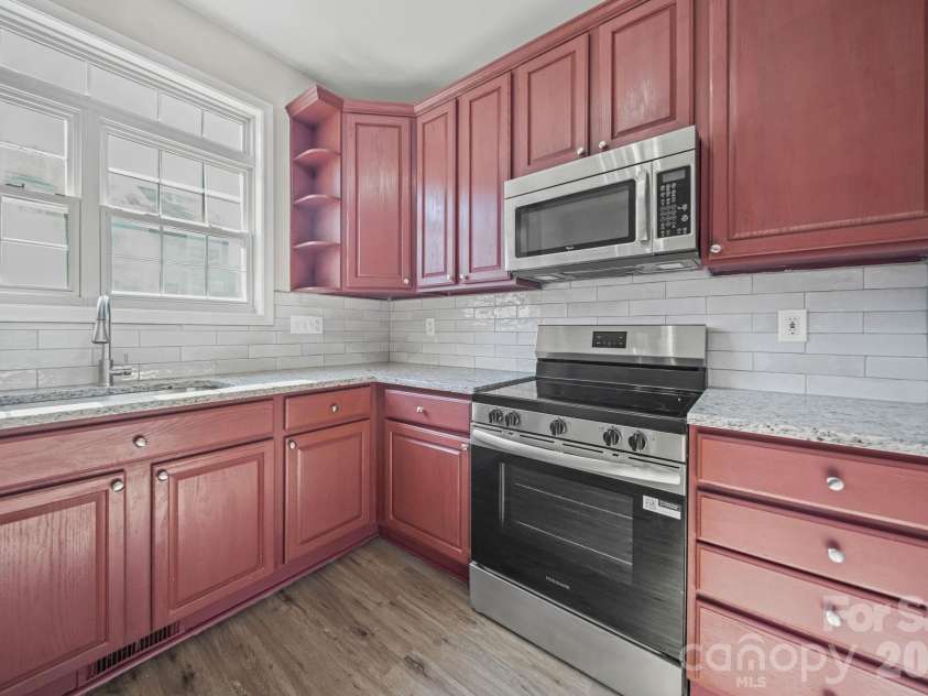 115 Sunridge Drive, Mooresville, NC 28117.  MLS# CAR4314628, YatesRealty ID 7744. 
