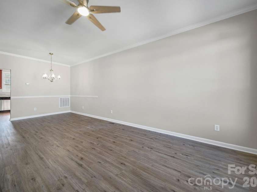 115 Sunridge Drive, Mooresville, NC 28117.  MLS# CAR4314628, YatesRealty ID 7744. 