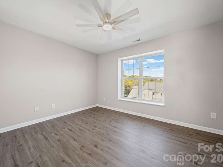 115 Sunridge Drive, Mooresville, NC 28117.  MLS# CAR4314628, YatesRealty ID 7744. 