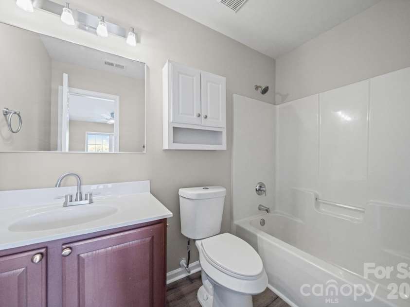 115 Sunridge Drive, Mooresville, NC 28117.  MLS# CAR4314628, YatesRealty ID 7744. 