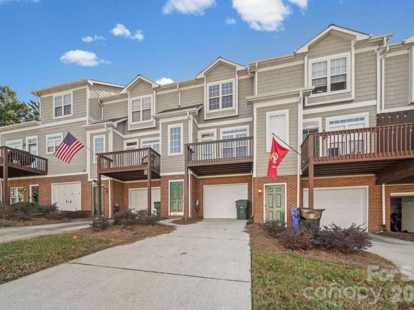 115 Sunridge Drive, Mooresville, NC 28117.  MLS# CAR4314628, YatesRealty ID 7744. 