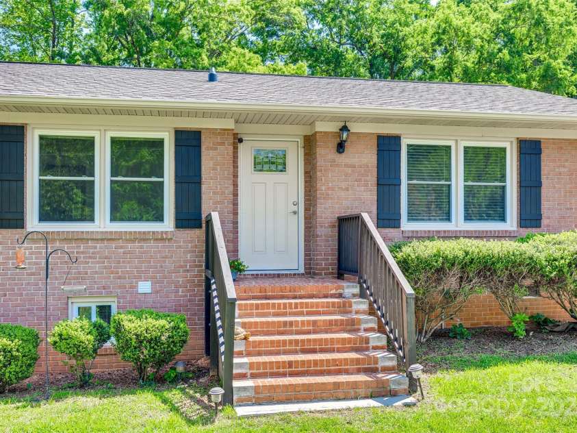 1540 Neely Store Road, Rock Hill, SC 29730.  MLS# CAR4247338, YatesRealty ID 7744. 