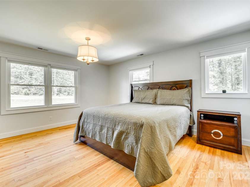 1540 Neely Store Road, Rock Hill, SC 29730.  MLS# CAR4247338, YatesRealty ID 7744. Large Primary Bedroom