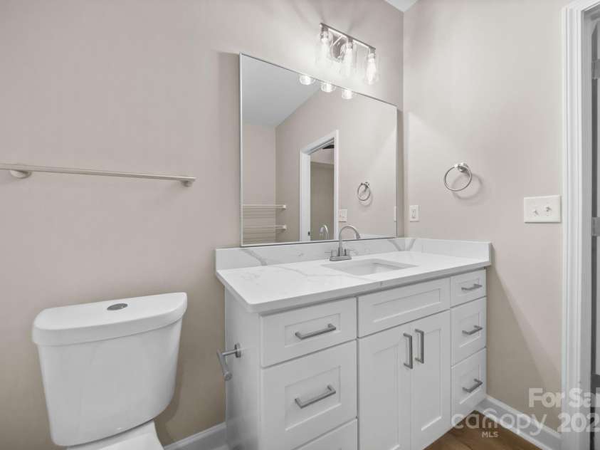 125 Grafton Place, Troutman, NC 28166.  MLS# CAR4314716, YatesRealty ID 7745. Primary Bath