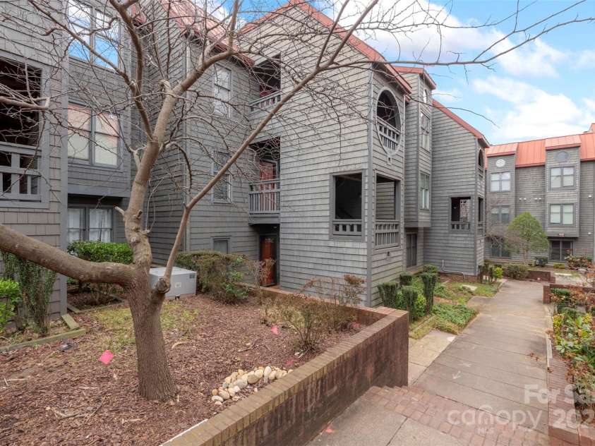 9029 J M Keynes Drive, Charlotte, NC 28262.  MLS# CAR4249390, YatesRealty ID 7745. 