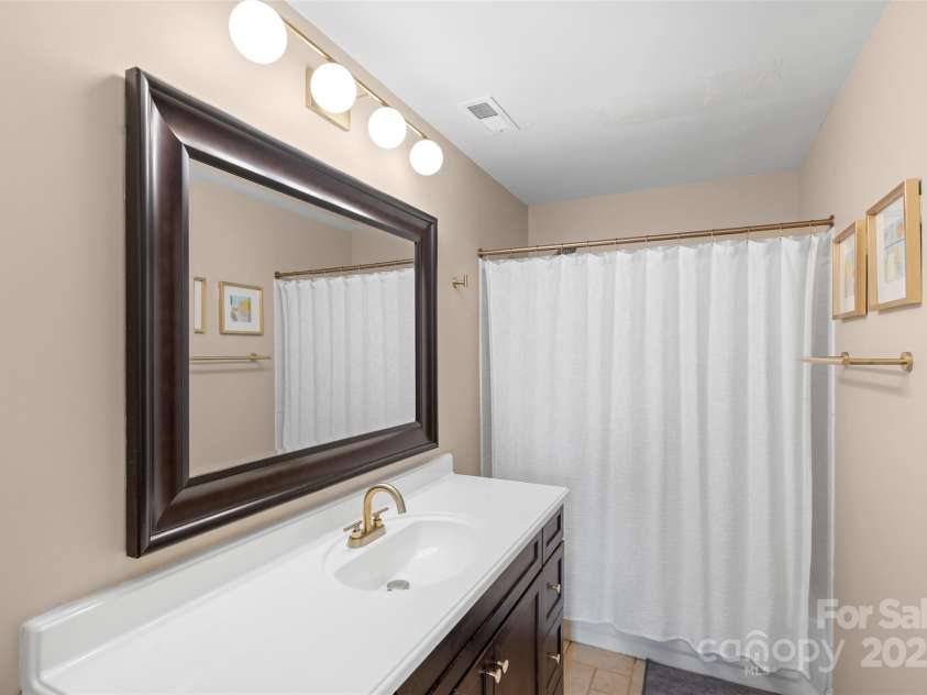 9029 J M Keynes Drive, Charlotte, NC 28262.  MLS# CAR4249390, YatesRealty ID 7745. 