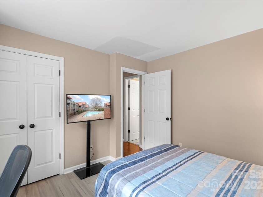 9029 J M Keynes Drive, Charlotte, NC 28262.  MLS# CAR4249390, YatesRealty ID 7745. 