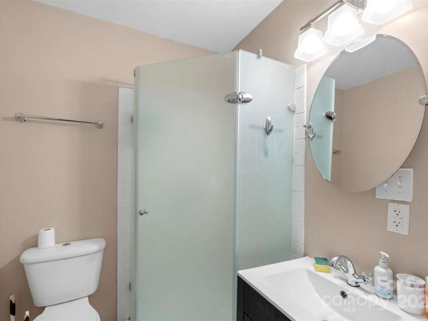 9029 J M Keynes Drive, Charlotte, NC 28262.  MLS# CAR4249390, YatesRealty ID 7745. 