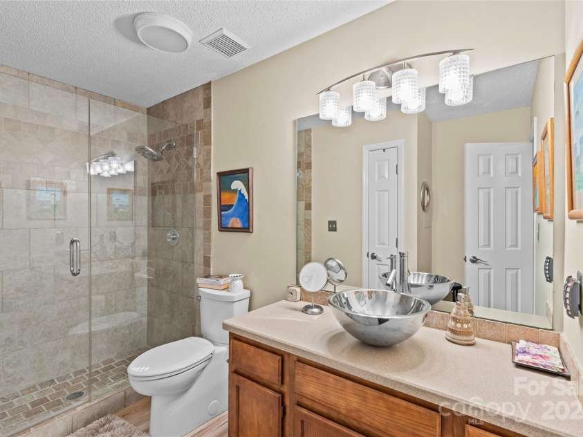 9029 J M Keynes Drive, Charlotte, NC 28262.  MLS# CAR4314390, YatesRealty ID 7745. 