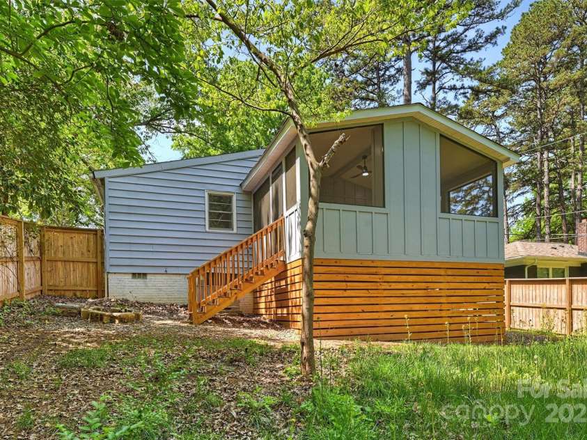 1104 Norris Avenue, Charlotte, NC 28206.  MLS# CAR4249336, YatesRealty ID 7746. 