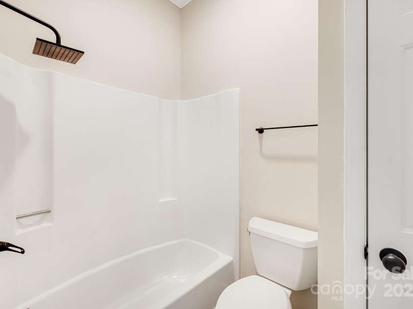 546 Windswept Drive, Asheville, NC 28801.  MLS# CAR4248242, YatesRealty ID 7747. Rain-Shower Head for Relaxing