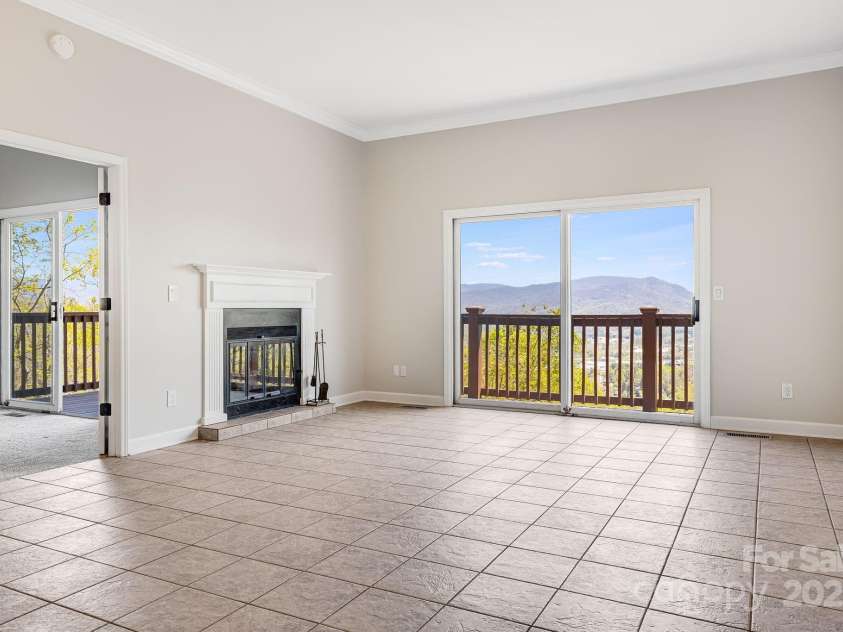 546 Windswept Drive, Asheville, NC 28801.  MLS# CAR4248242, YatesRealty ID 7747. Views from All Rooms