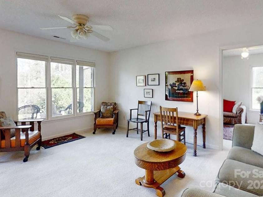 204 Rocky Mountain Way, Arden, NC 28704.  MLS# CAR4248620, YatesRealty ID 7748. Bright and cheery living area