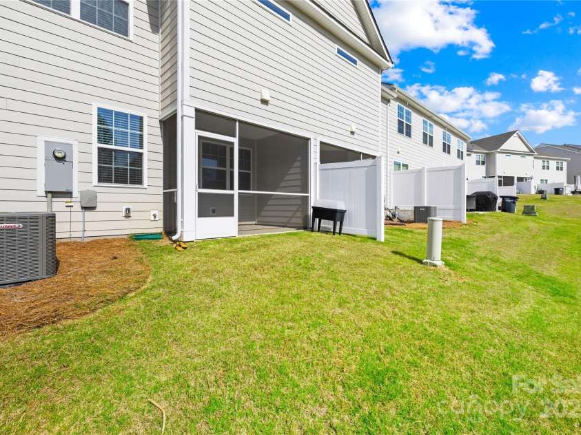 7004 Everly Commons Lane, Tega Cay, SC 29708.  MLS# CAR4249652, YatesRealty ID 7749. 