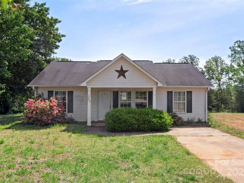 244 Whitesides Road, Bessemer City, NC 28016.  MLS# CAR4249914, YatesRealty ID 7750. 