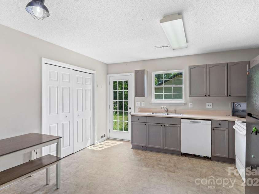 244 Whitesides Road, Bessemer City, NC 28016.  MLS# CAR4249914, YatesRealty ID 7750. 