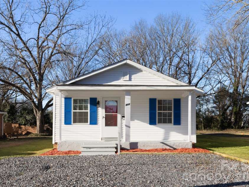 417 Baker Street Extension, Rock Hill, SC 29730.  MLS# CAR4359650, YatesRealty ID 7751. 