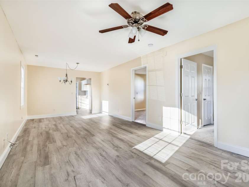 417 Baker Street Extension, Rock Hill, SC 29730.  MLS# CAR4359650, YatesRealty ID 7751. 