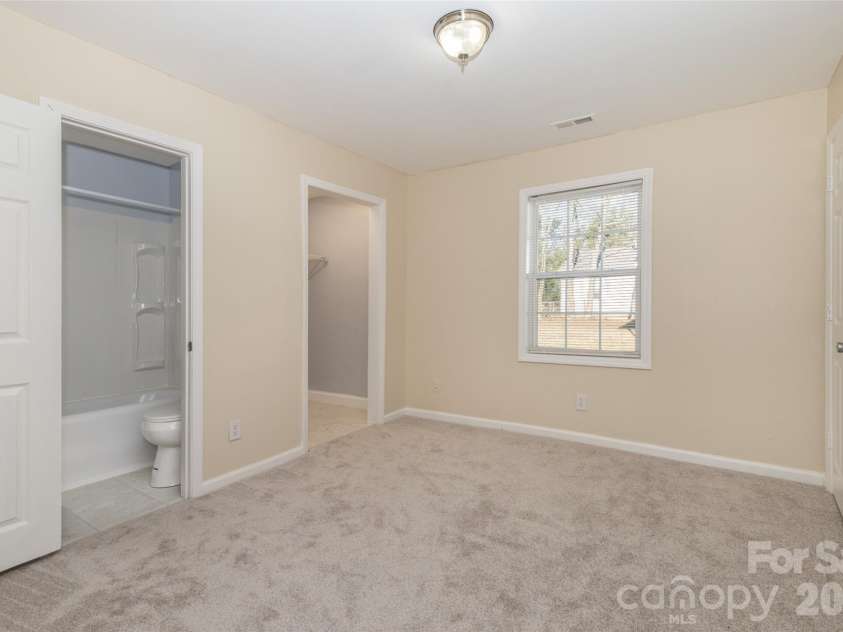 417 Baker Street Extension, Rock Hill, SC 29730.  MLS# CAR4359650, YatesRealty ID 7751. 