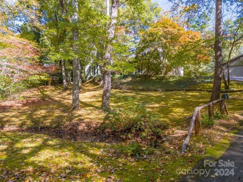 439 Brookwood Drive, Franklin, NC 28734.  MLS# CAR4193826, YatesRealty ID 7752. 