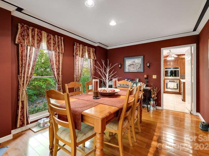 439 Brookwood Drive, Franklin, NC 28734.  MLS# CAR4193826, YatesRealty ID 7752. 