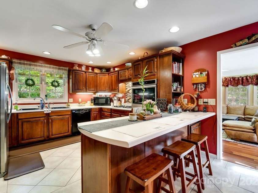 439 Brookwood Drive, Franklin, NC 28734.  MLS# CAR4193826, YatesRealty ID 7752. 