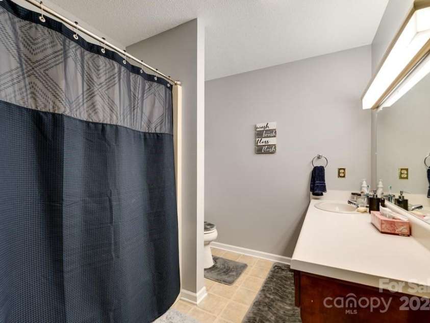 439 Brookwood Drive, Franklin, NC 28734.  MLS# CAR4193826, YatesRealty ID 7752. 